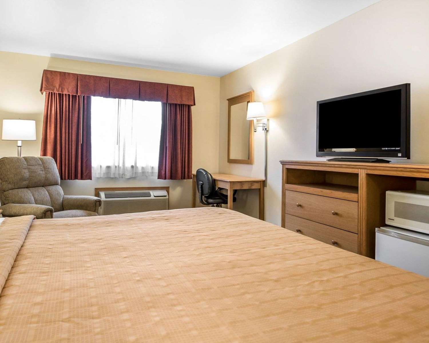 غرفة بسرير كينج، Quality Inn Mauston I-90 6/7
