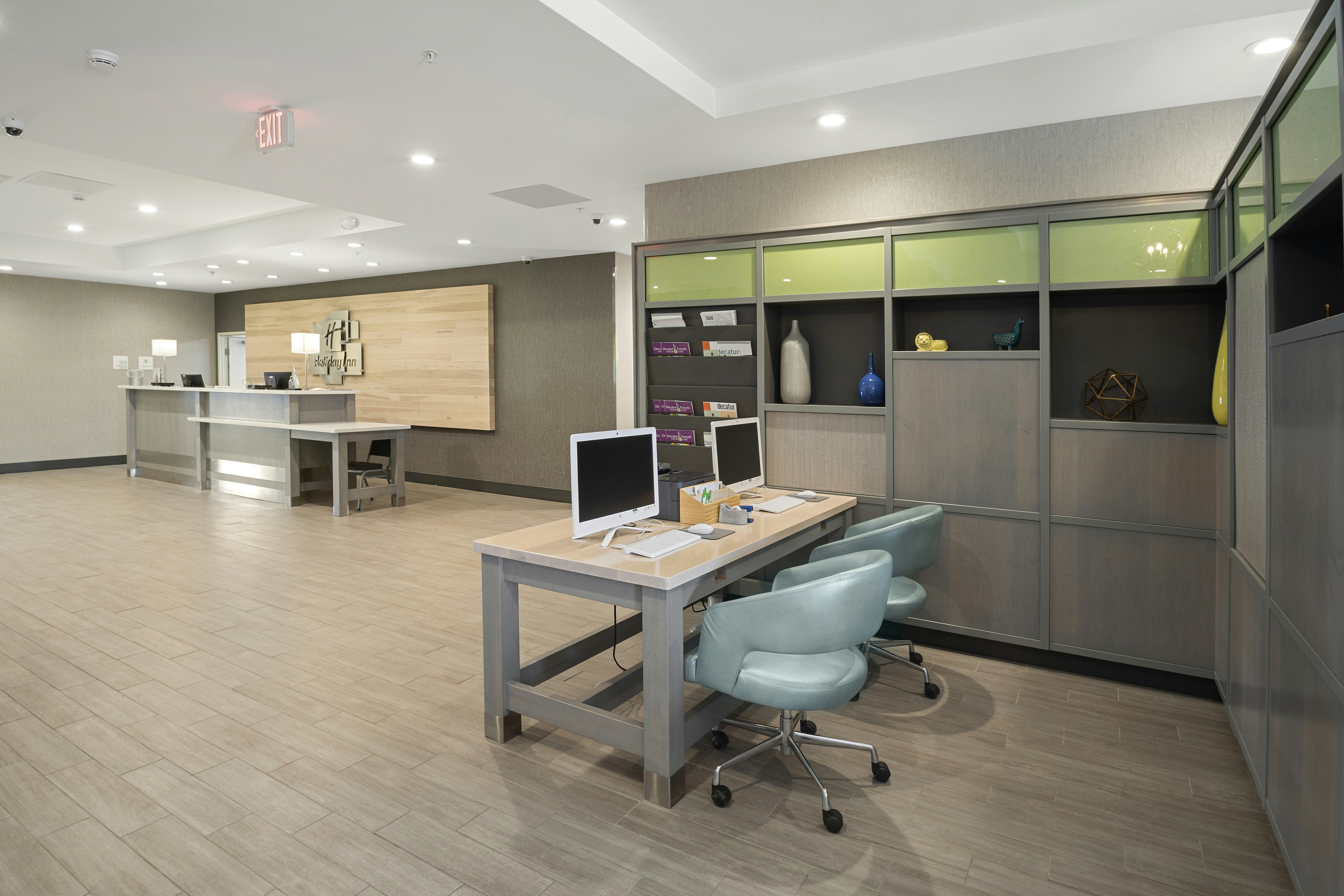 Holiday Inn Hotel Suites Decatur 38/69