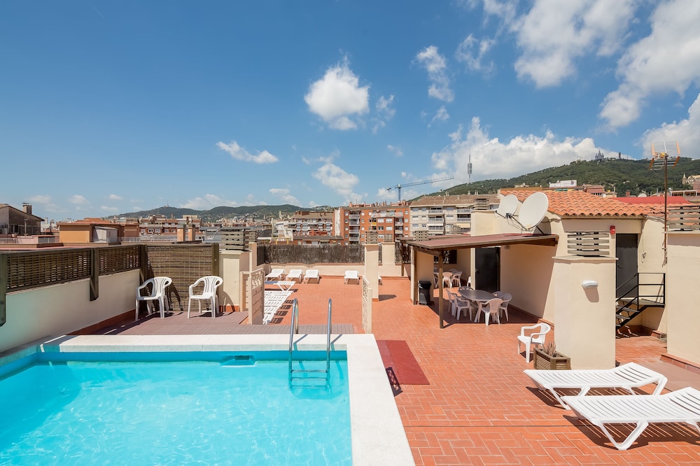 Aparthotel Bertran 100/109