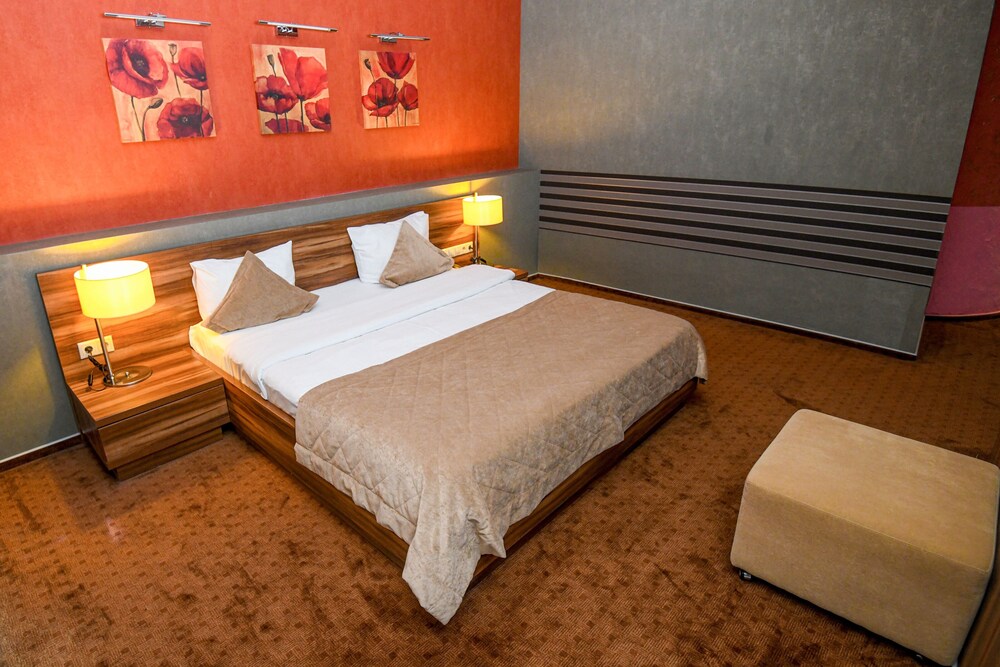 Avenue Hotel Baku 12/45