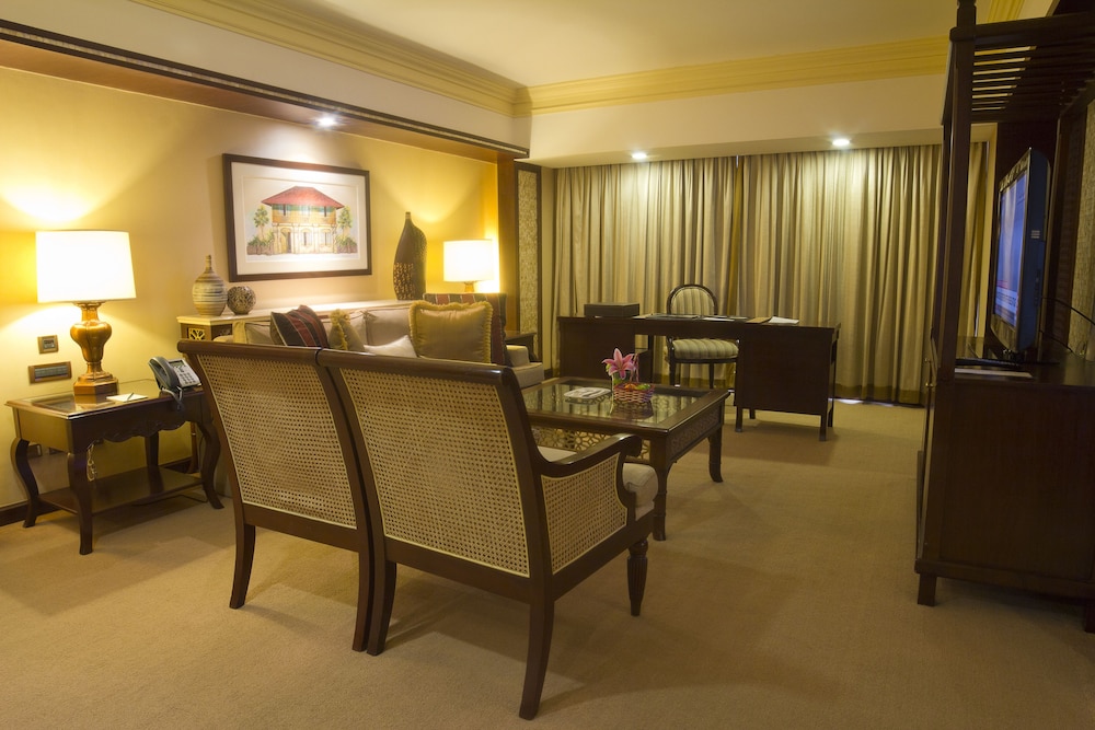 The Manila Hotel 21/25