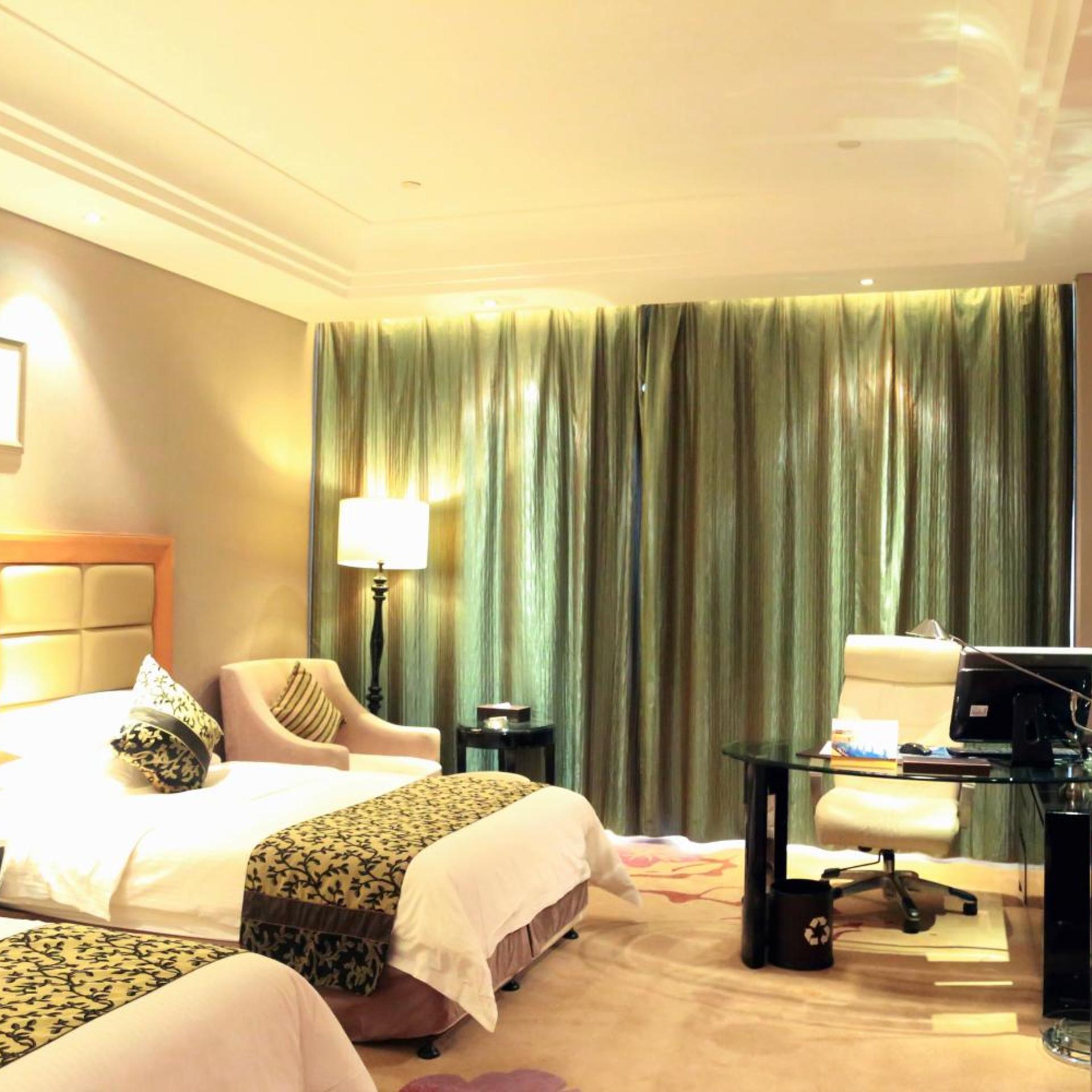 Wyndham Xinyang Downtown 22/59