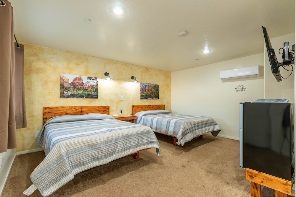 Hurricane Hideaway Lodging 35/46