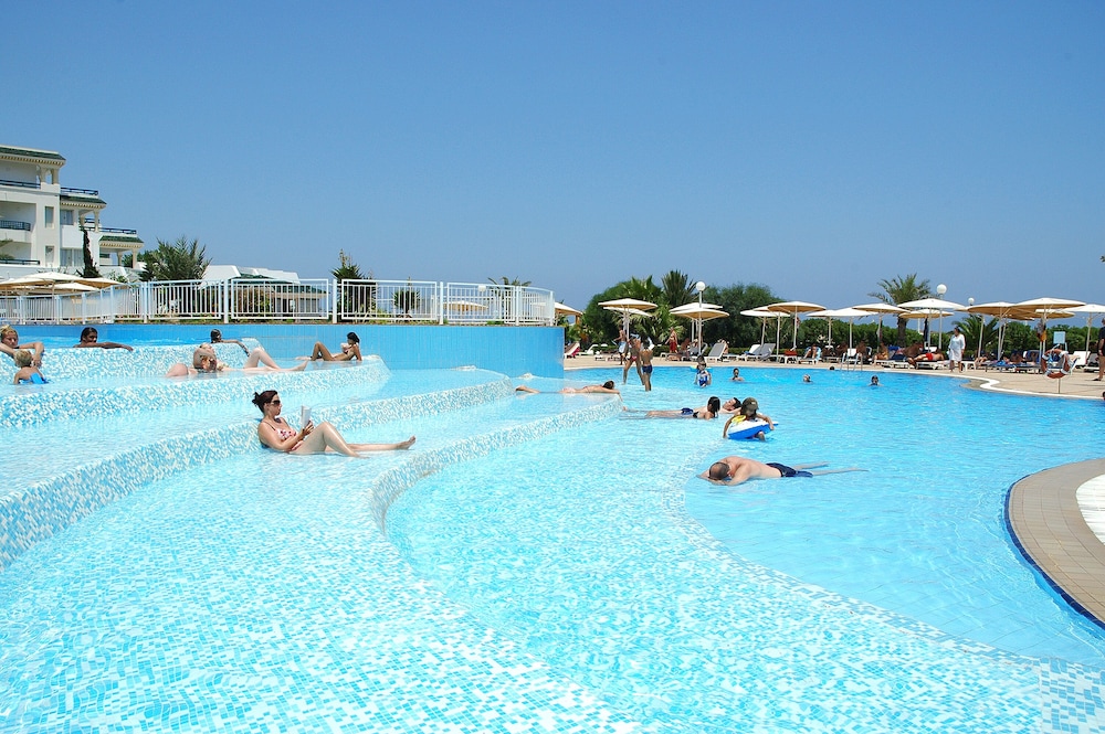 El Mouradi Palm Marina 41/50