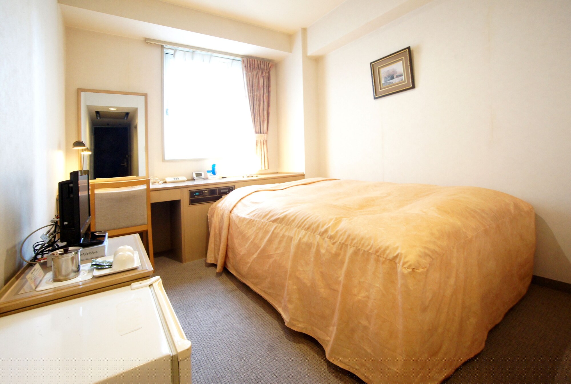ROOM, DOUBLE BED