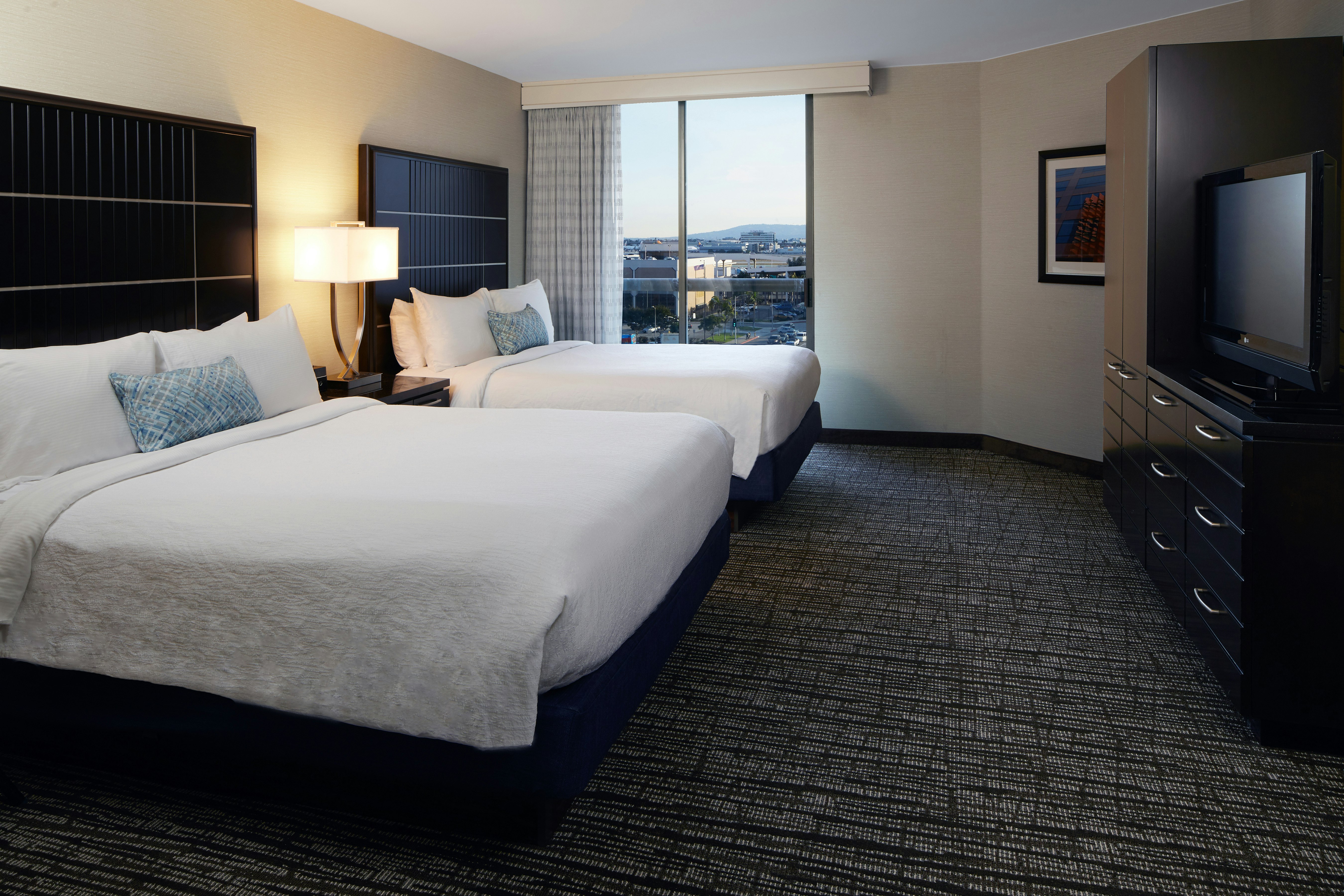 PREMIUM, SUITE, 2 QUEEN BEDS
