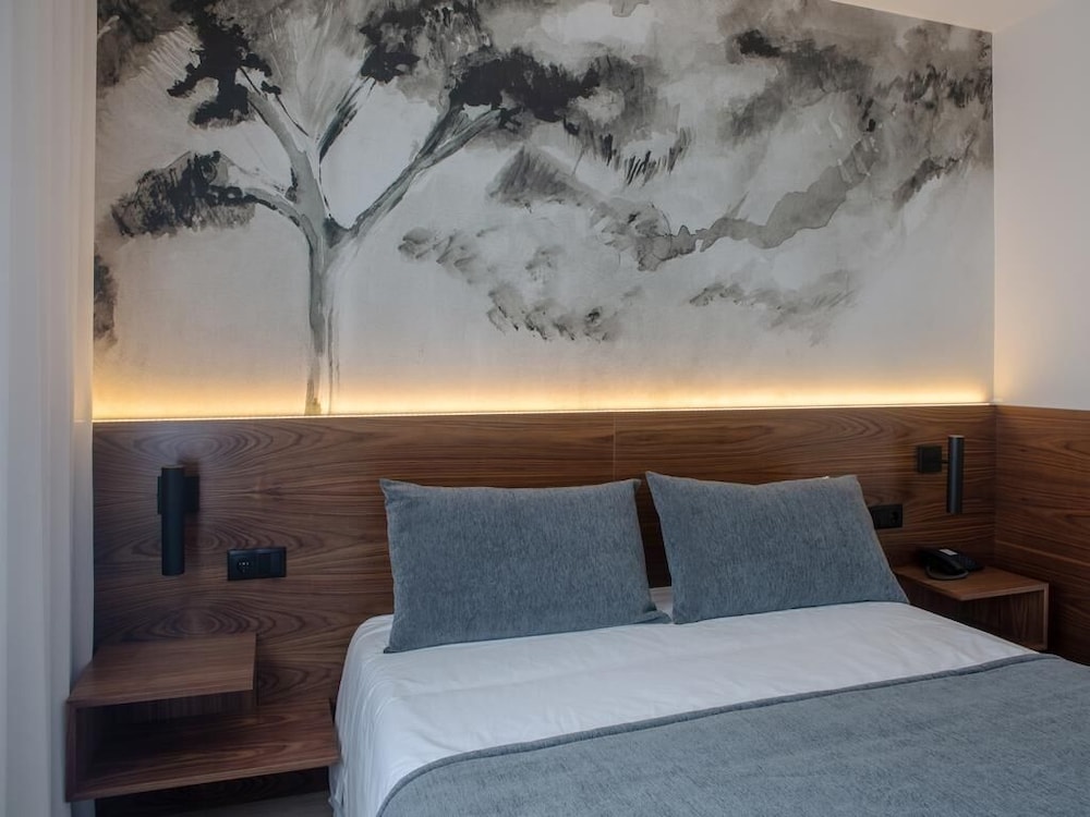 Hotel Afonso V 8/37