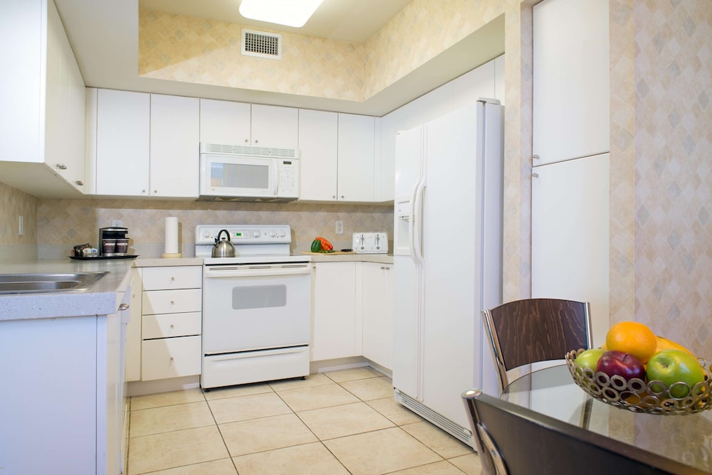 Doubletree By Hilton Ocean Point Resort – North Miami Beach 7/68
