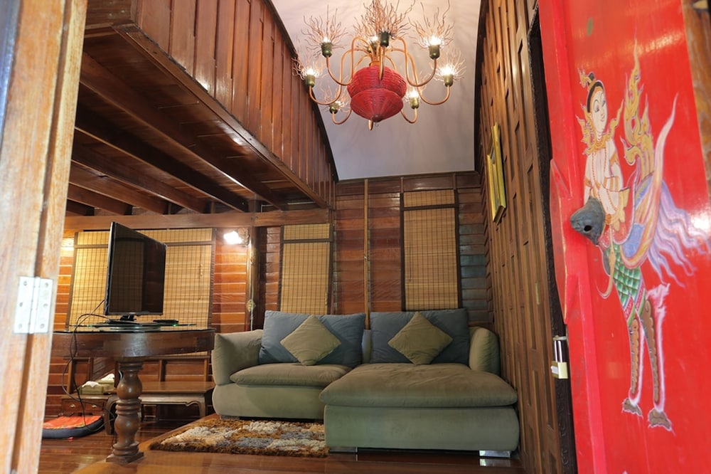 Kaengkrachan Boathouse Paradise Resort 52/78
