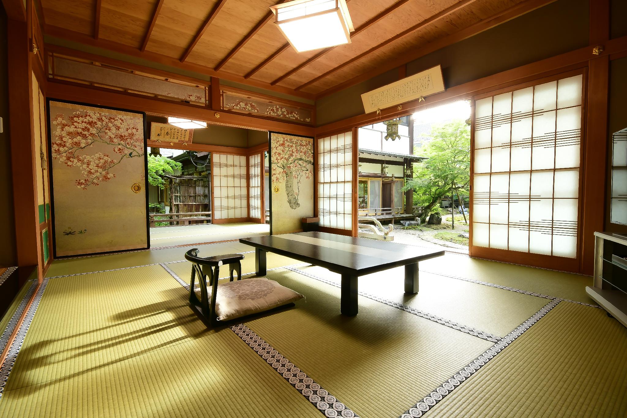 SUPERIOR, SUITE, GARDEN VIEW