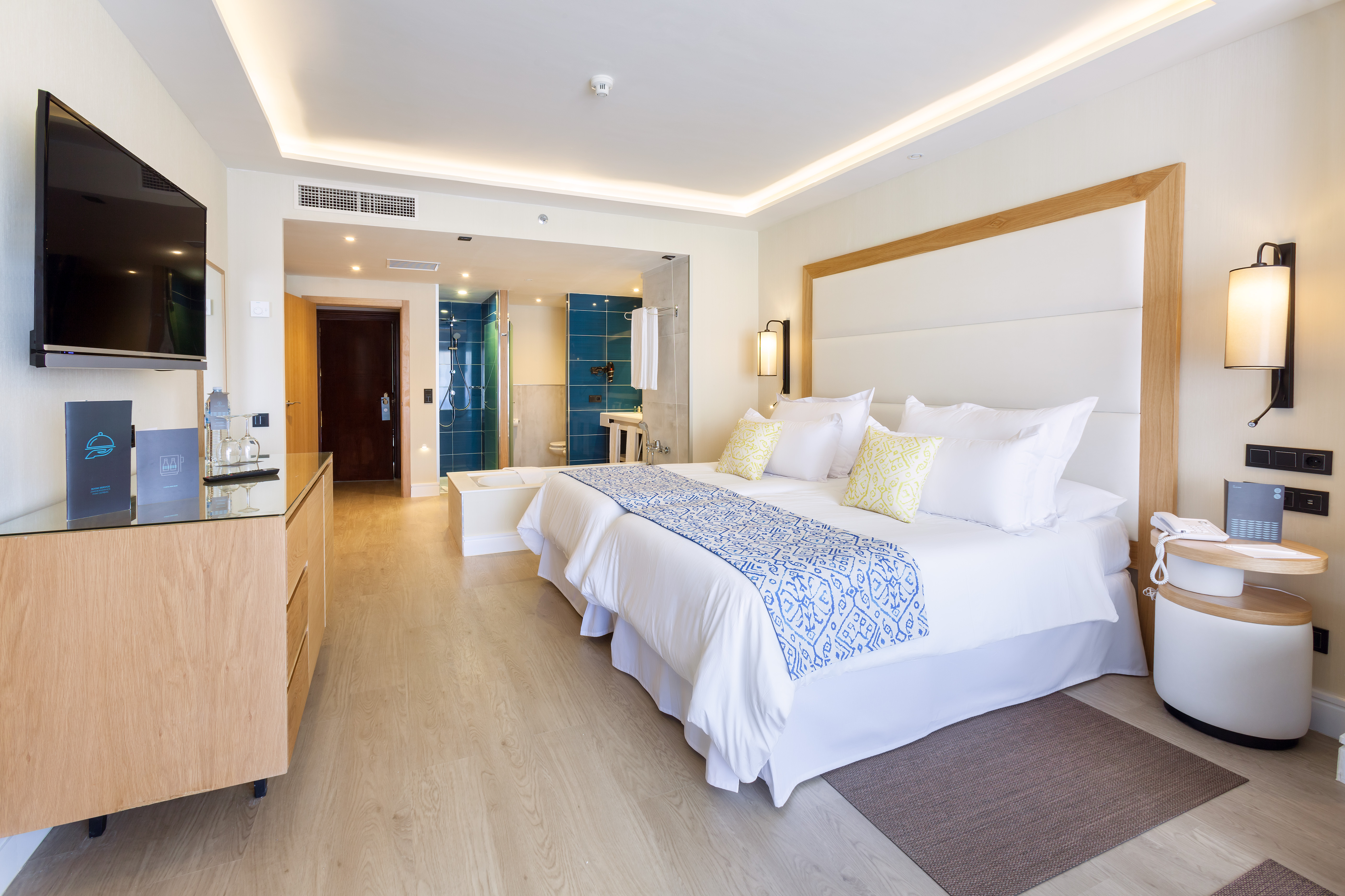 Room, Side Ocean View