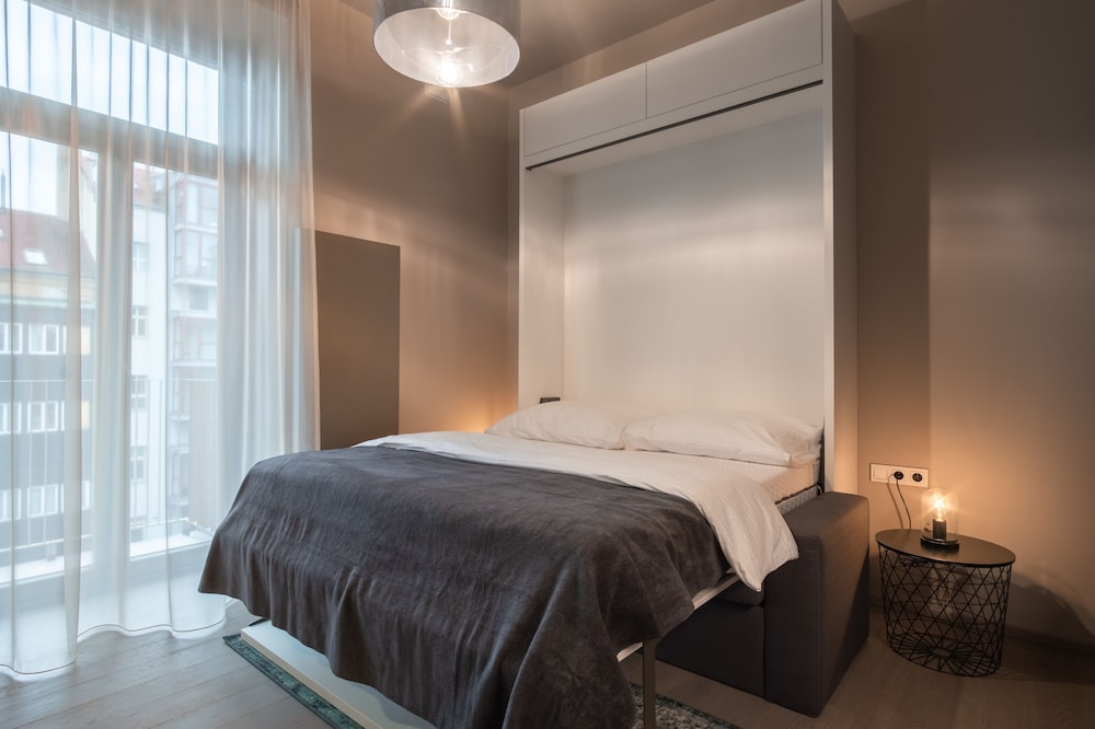 Design, Studio, Murphy Bed, Queen Bed, Balcony