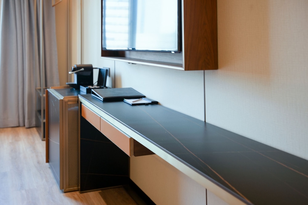 L&L Jeju Hotel 52/53