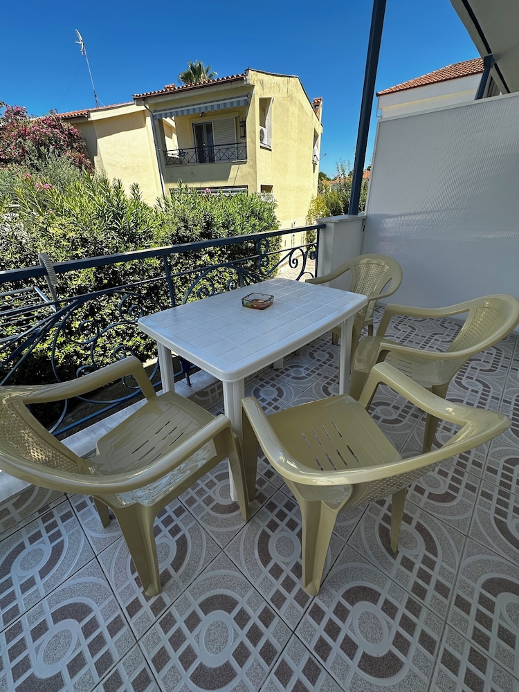 Victor-Eleni Hotel 88/94