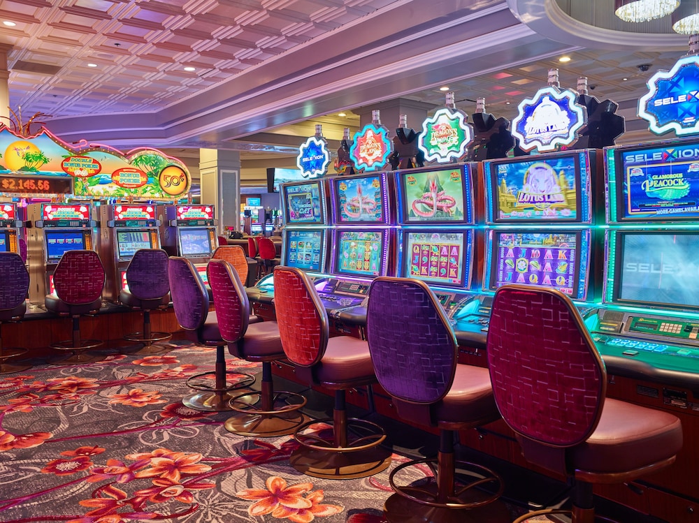California Hotel And Casino 35/43