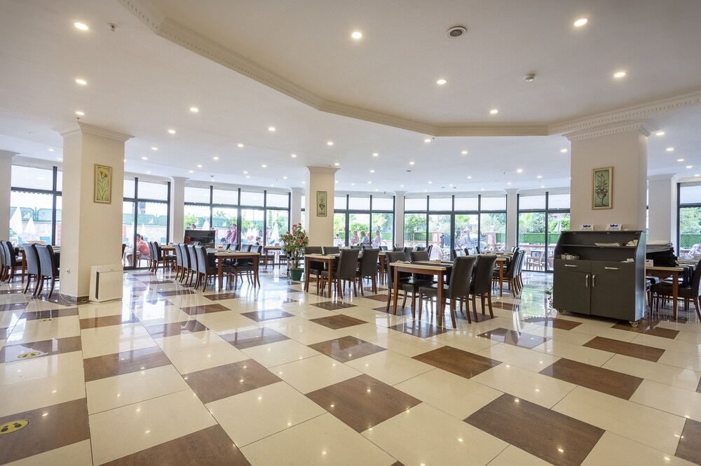 Kaila City Hotel 54/62
