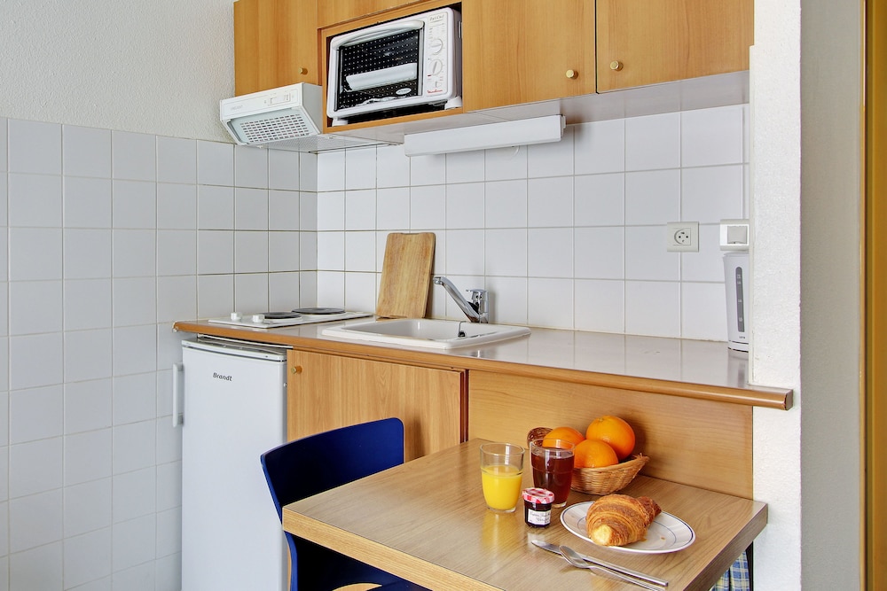 Short Stay Group Residence Les Lilas Serviced Apartments 38/48
