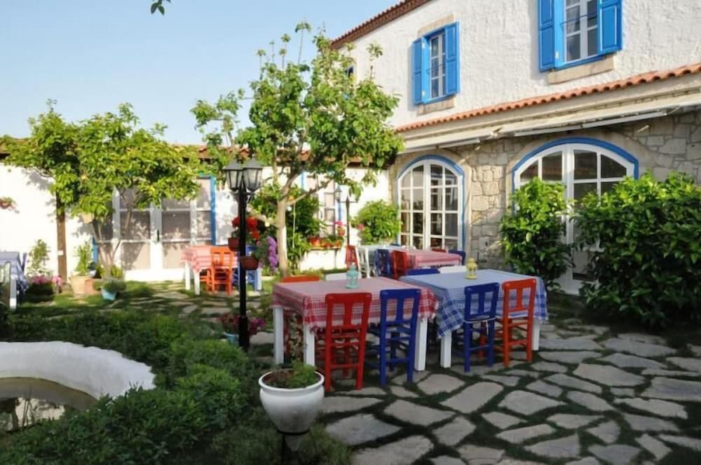 Alacati Gaia Otel 48/50