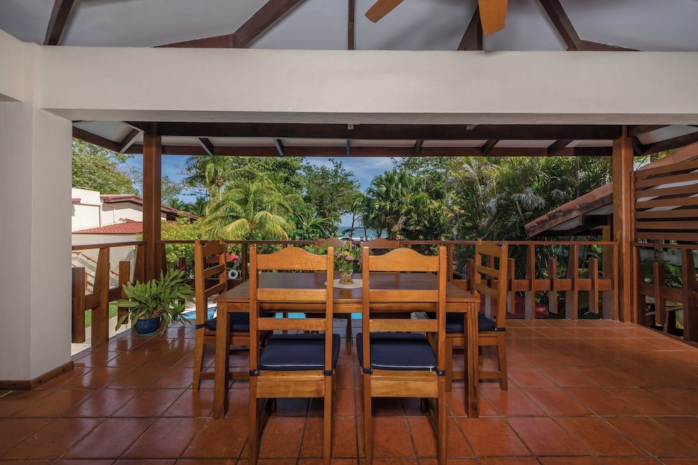 The Coast Beachfront Hotel 35/50