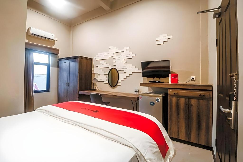 Reddoorz Plus Near Mall Slipi Jaya 16/50