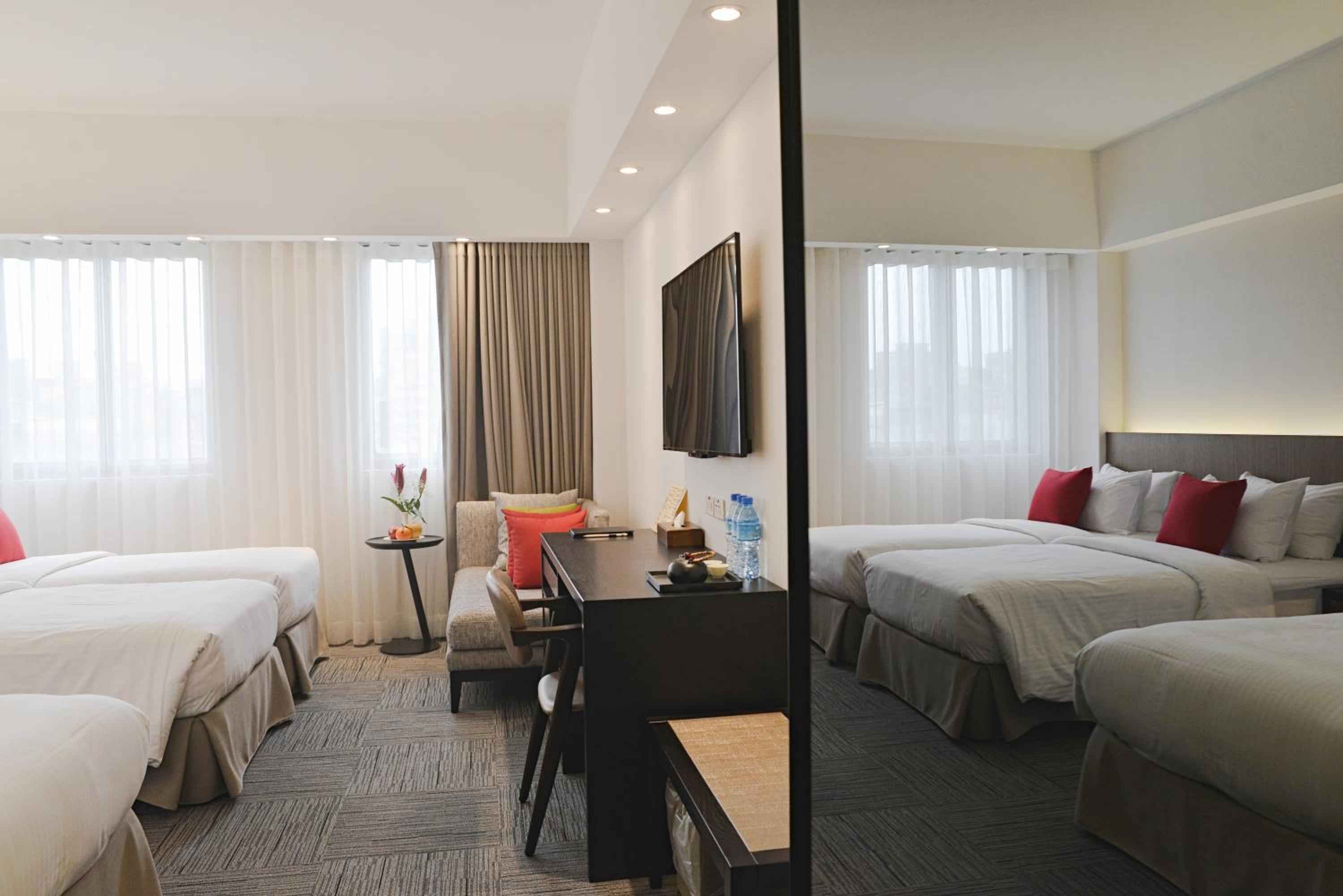 Deluxe, Triple, 3 Beds