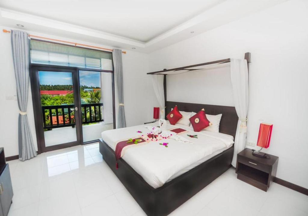 Room, Double Bed, Pool View