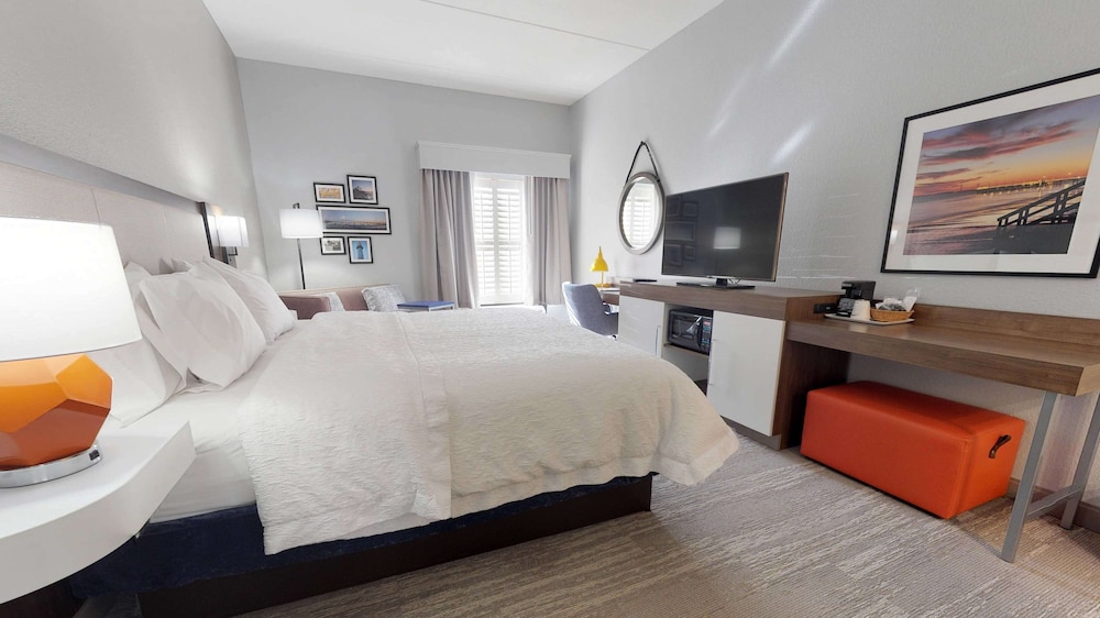 Hampton Inn St. Simons Island 11/37