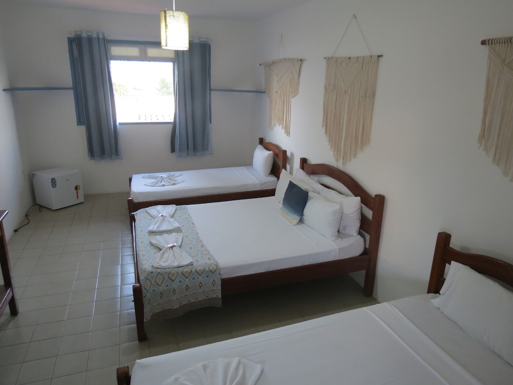 Master, Suite, Quadruple, Double and Twin Beds، La Suite Praia 7/10