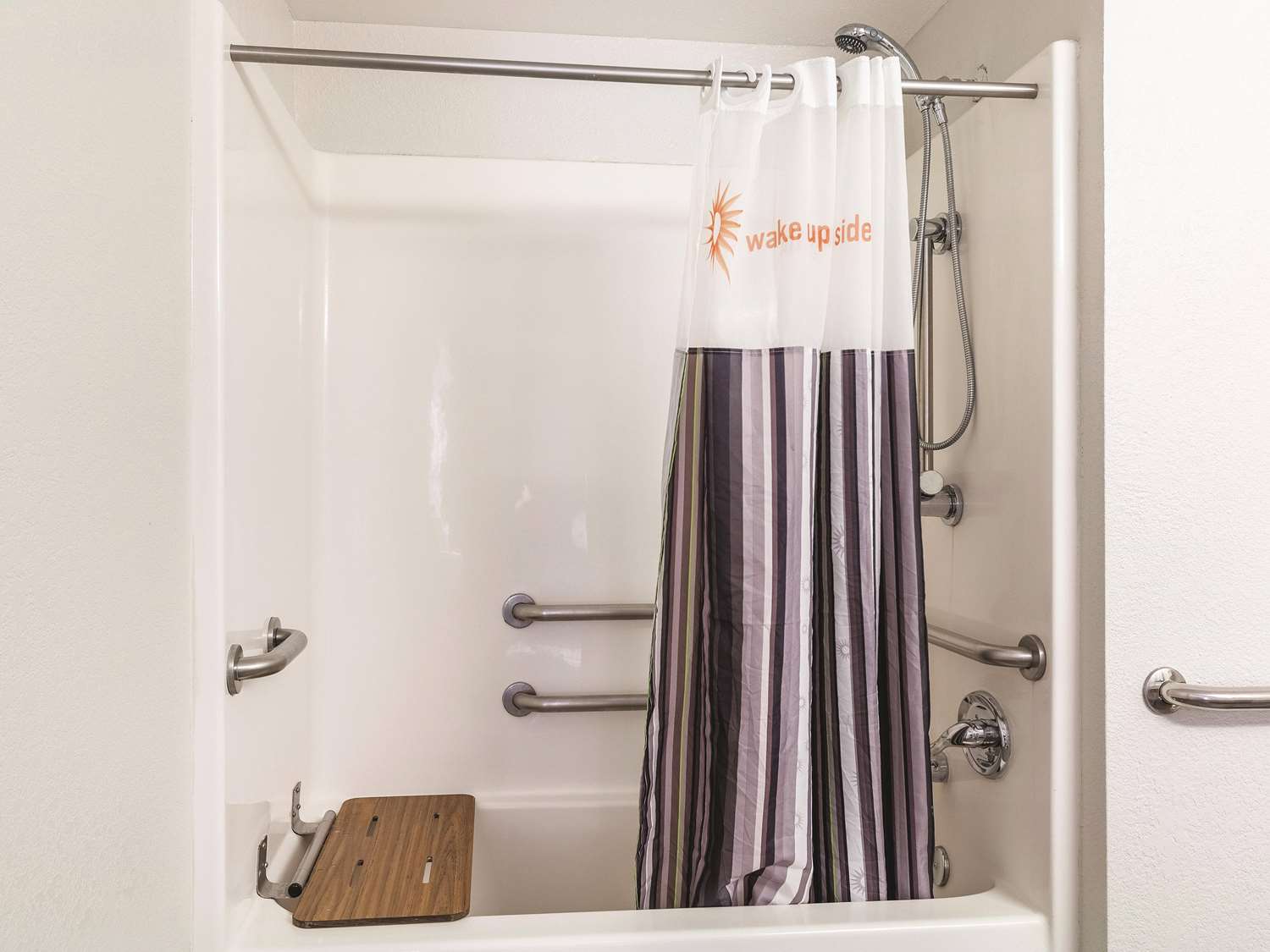 La Quinta Inn & Suites by Wyndham San Antonio Downtown 25/25