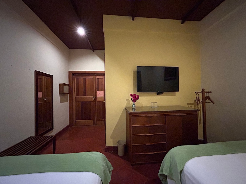 Hotel Del Patio 23/62