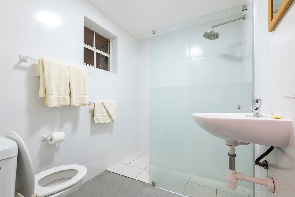 2 Bedrooms, Superior, King and Queen Bed, Resort View، Delynne Boutique Hotel 8/10