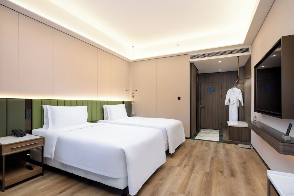Fragrant Hill Empark Hotel 16/55