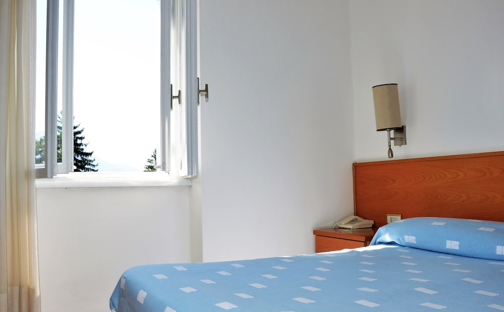 Hotel Pinzolo Dolomiti 59/76