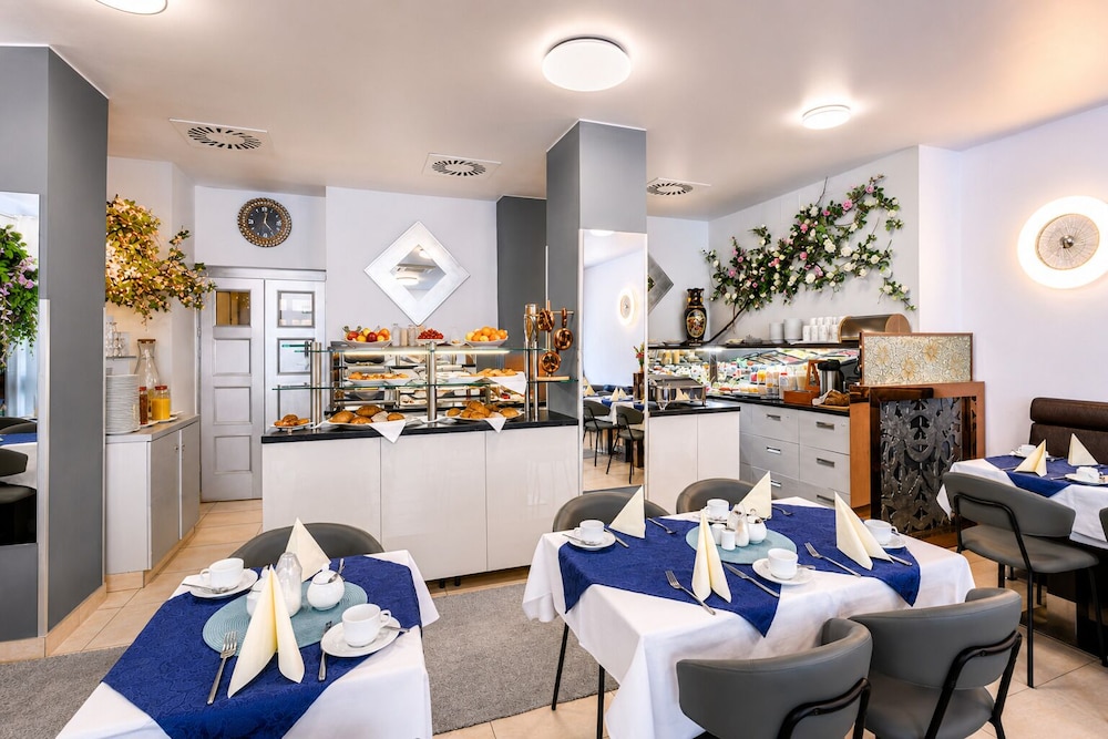 Hotel Rivoli Munich 64/71
