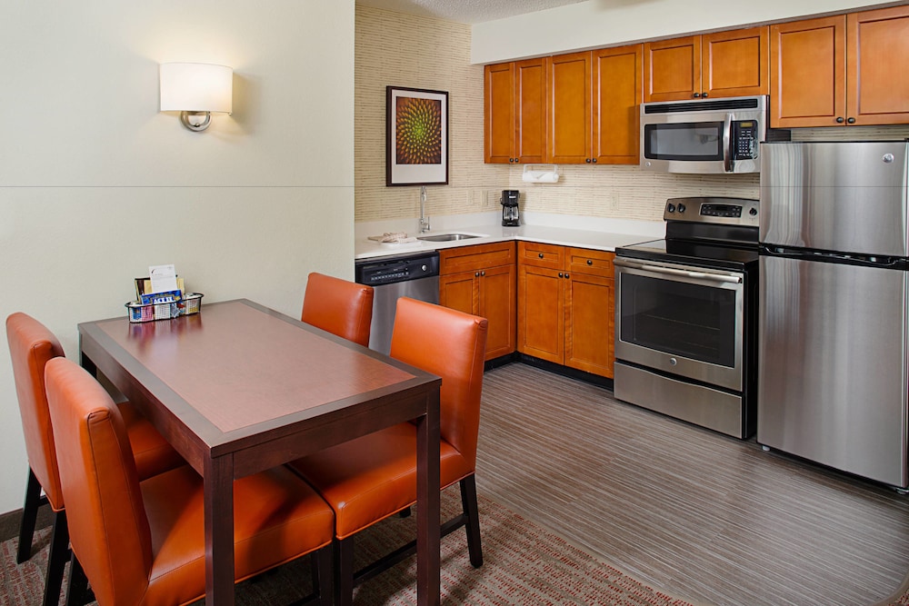 Residence Inn by Marriott Houston West University 17/21