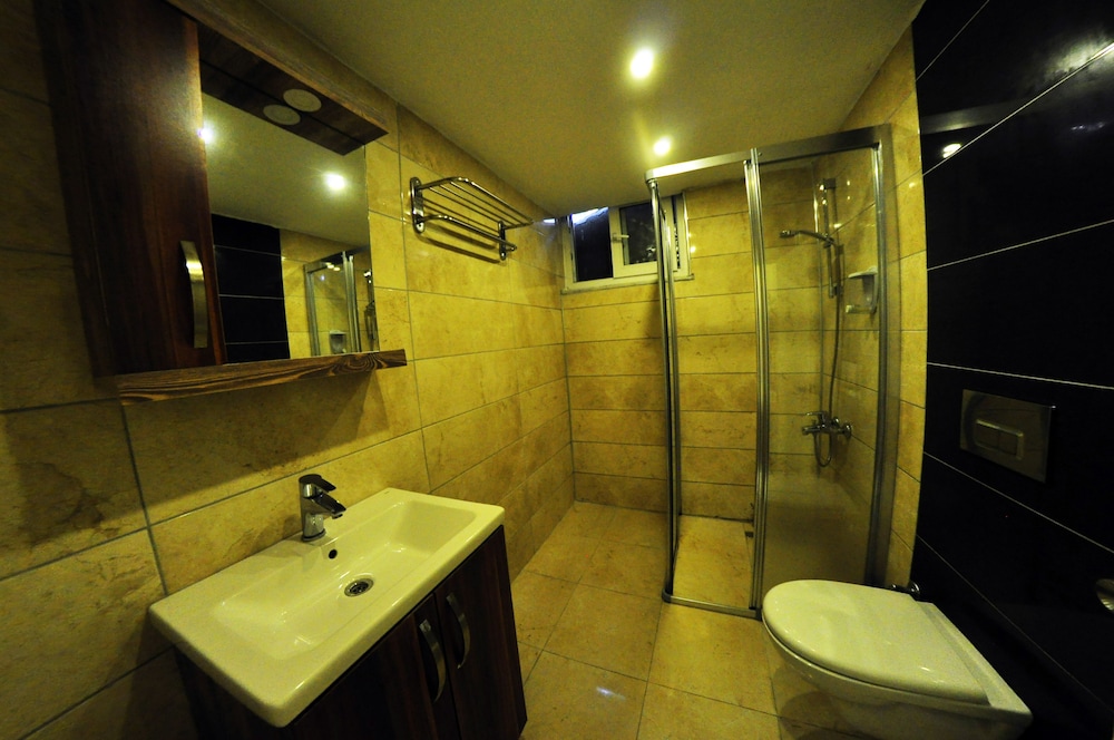 SELINUS BEACH CLUB HOTEL 50/50