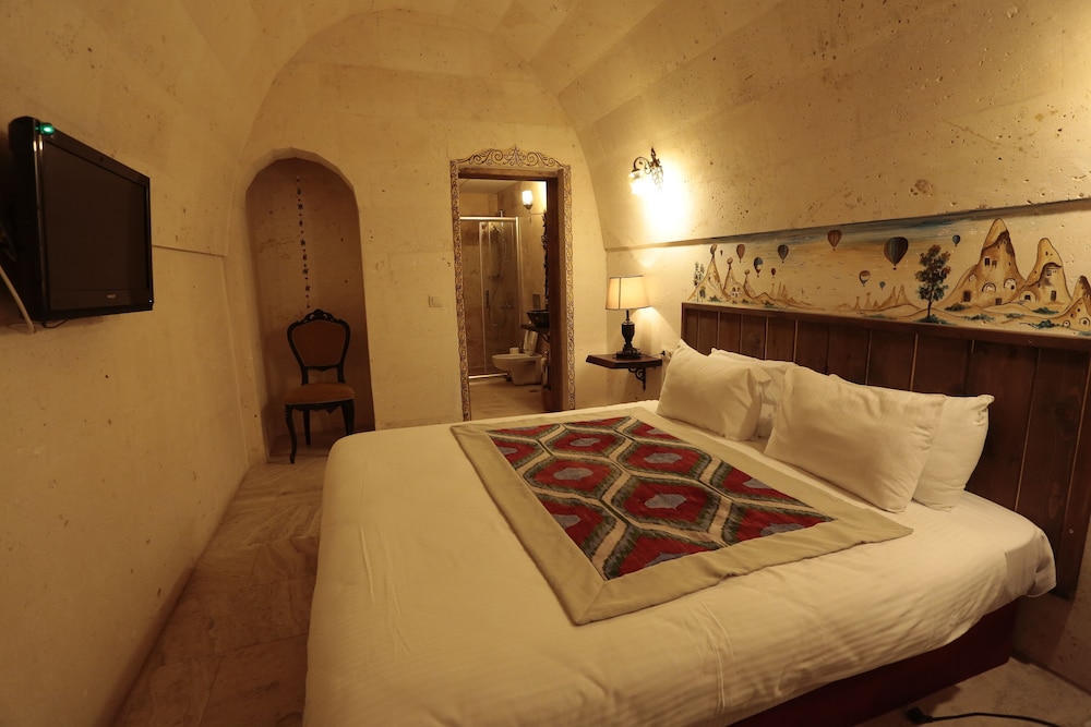 Corner In Cappadocia 11/46
