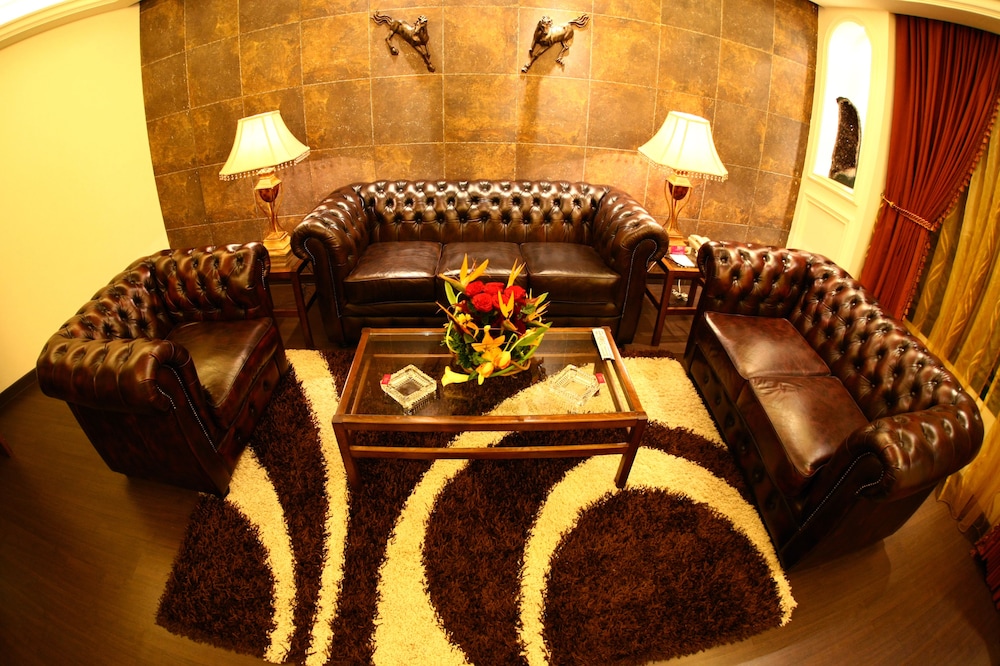 MARKAZIA SUITES 46/78
