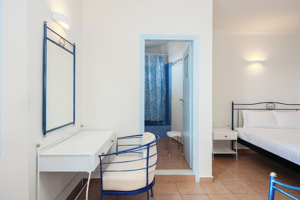 Grand, Suite, Double and Twin Beds, Caldera View، Kastro Suites 5/10