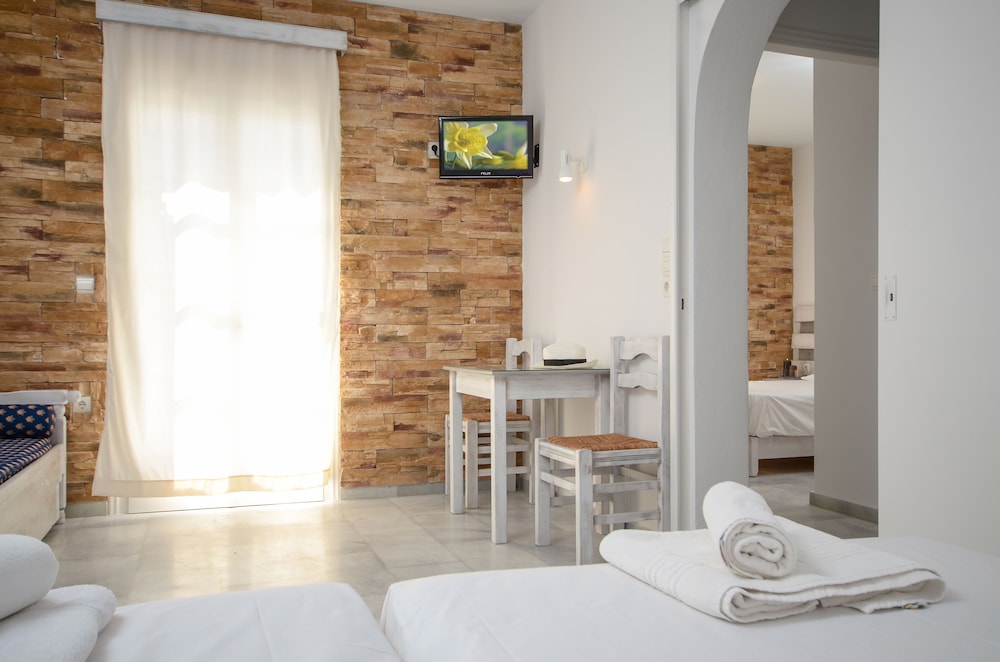 Agios Prokopios Hotel 27/59