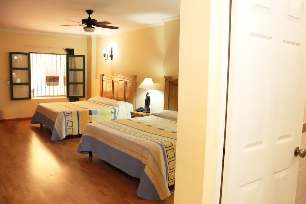 Hotel Meson De La Merced 13/45