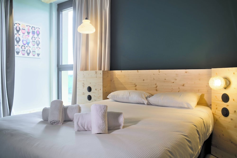 greet hotel Cernay Mulhouse 3/50