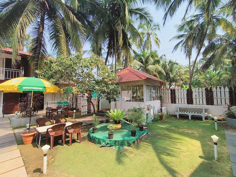 Beach Walk Resort - Goa 26/35