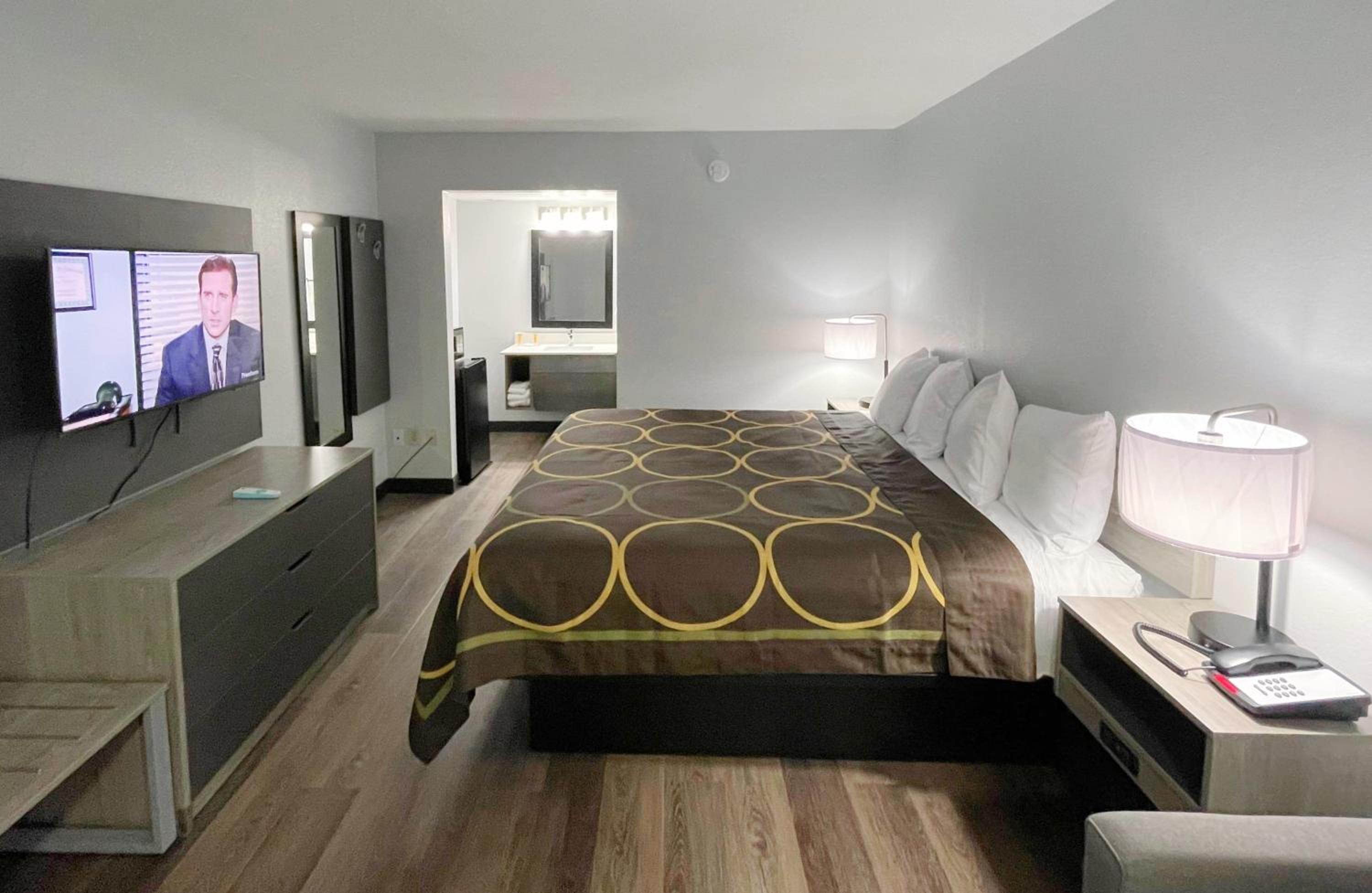 Super 8 by Wyndham Pigeon Forge Downtown 6/22