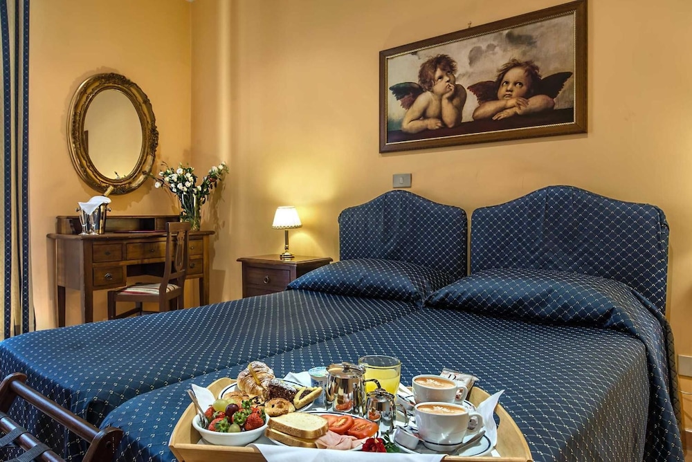 Hotel Caracciolo 39/62