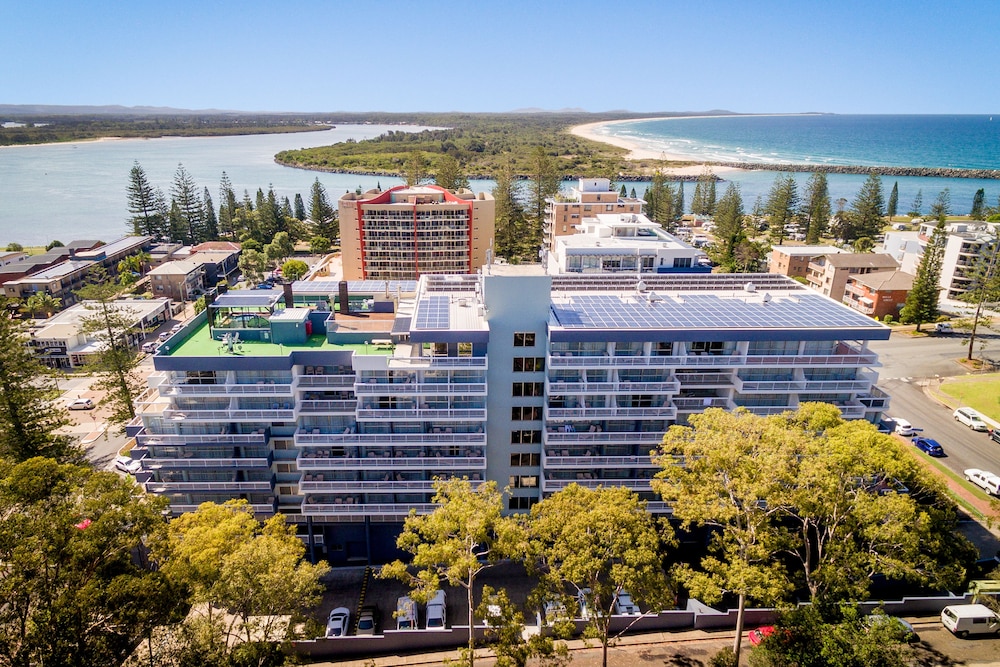 PORT PACIFIC RESORT 8/66