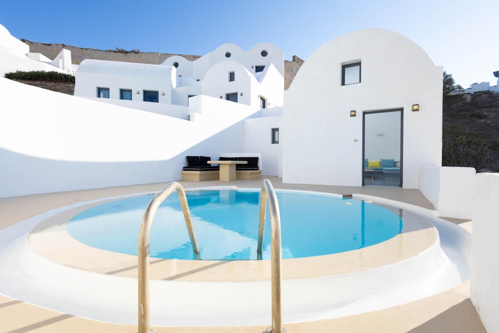 Grand Ambassador Santorini Hotel 38/78