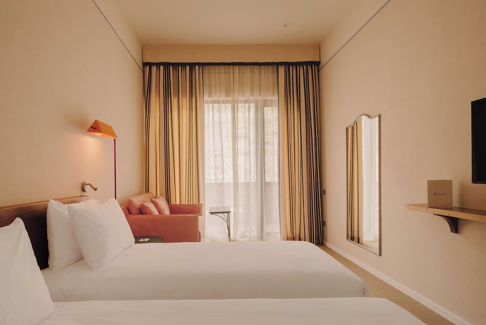 Pabellon Hotel 15/48