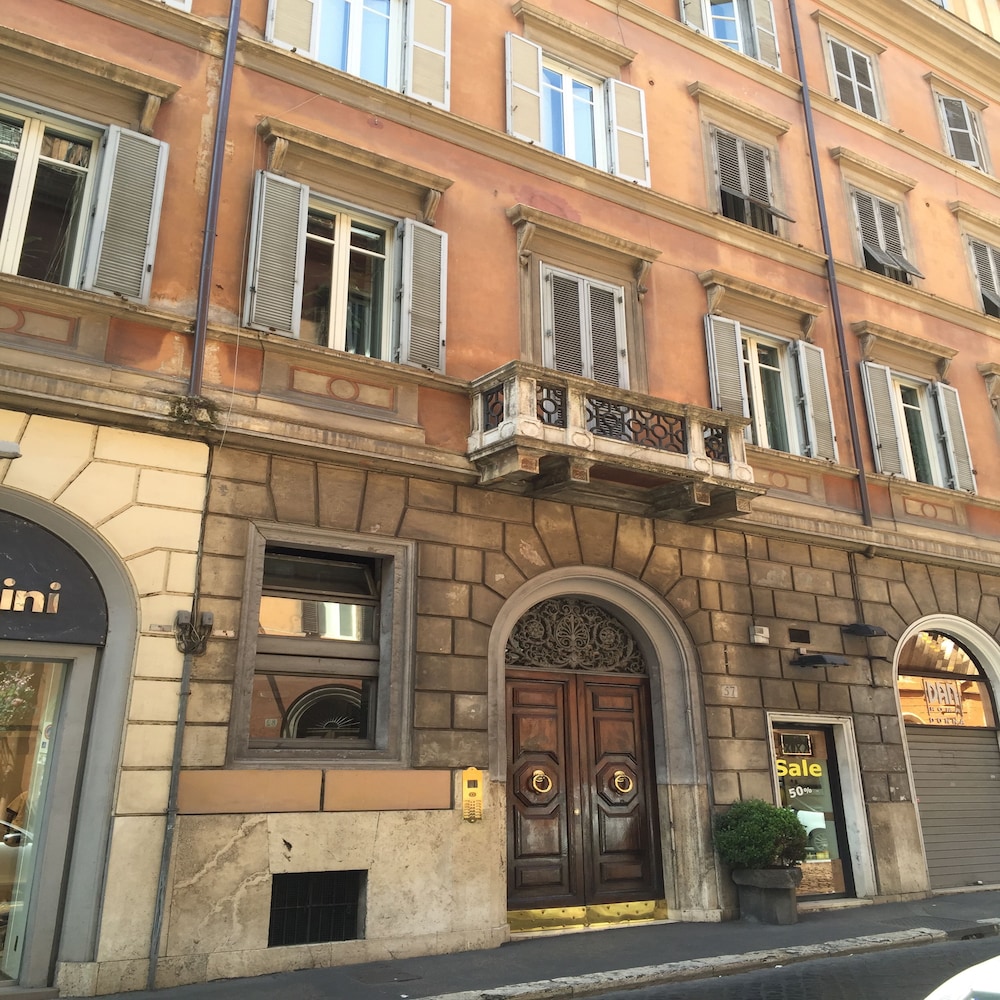 Qt Suites Roma 1/47
