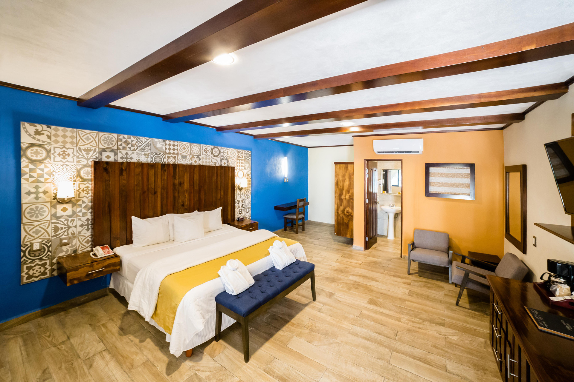 Master, Suite, with View